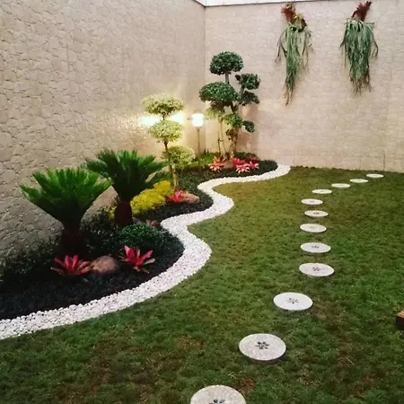 Private For Rent, Double Single 1 Kitchen 1 Living 1 Bathroom Courtyard With Flower Gardens Homestay szállás *